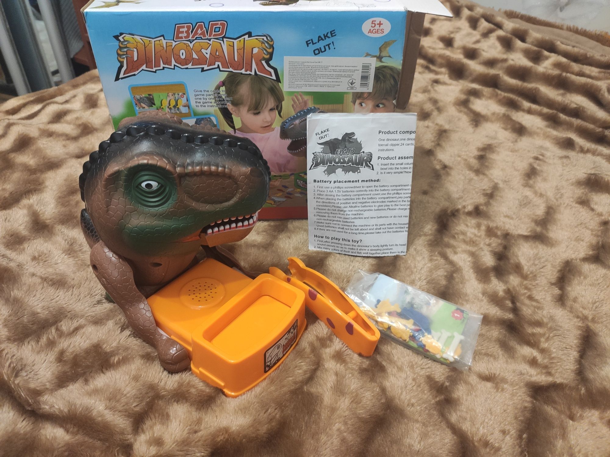 Игра плохой динозавр