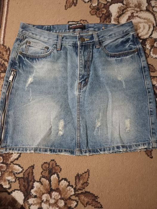 Продам джинсовую юбку.