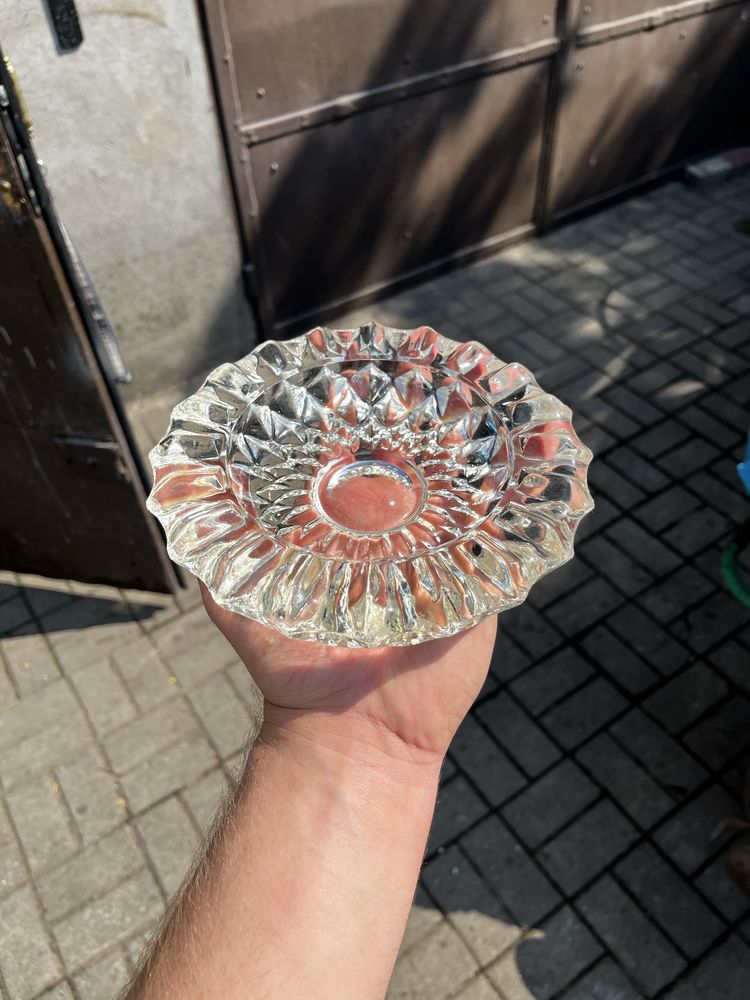 Na sprzedaż popielnica z PRL