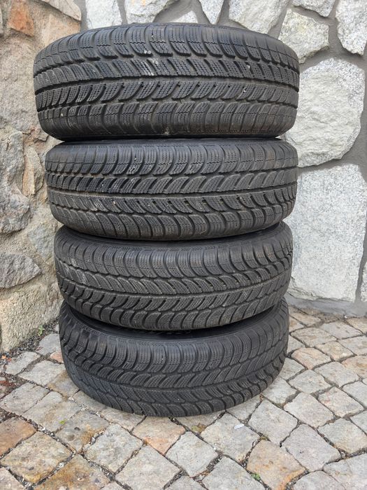 Komplet zimówek Dębica Frigo 185/65 R15 + felgi stalowe 4 szt