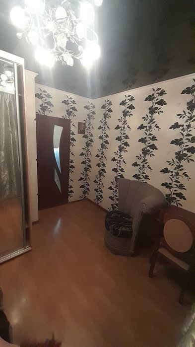 Срочно сдам хорошую комн  для 1 парня Королёва / Глушко 2500гр