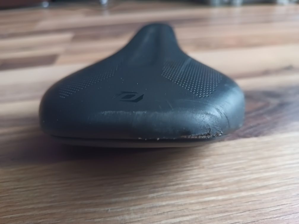 Siodelko Scott , syncros Belcarra R 2.0