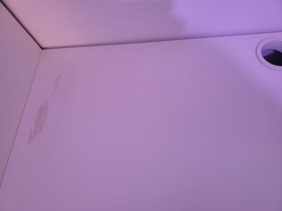 Secretária ikea com marca não entrego