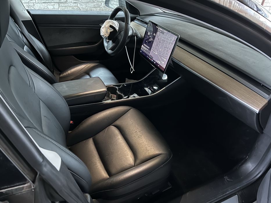 Тесла Модель 3 2019г