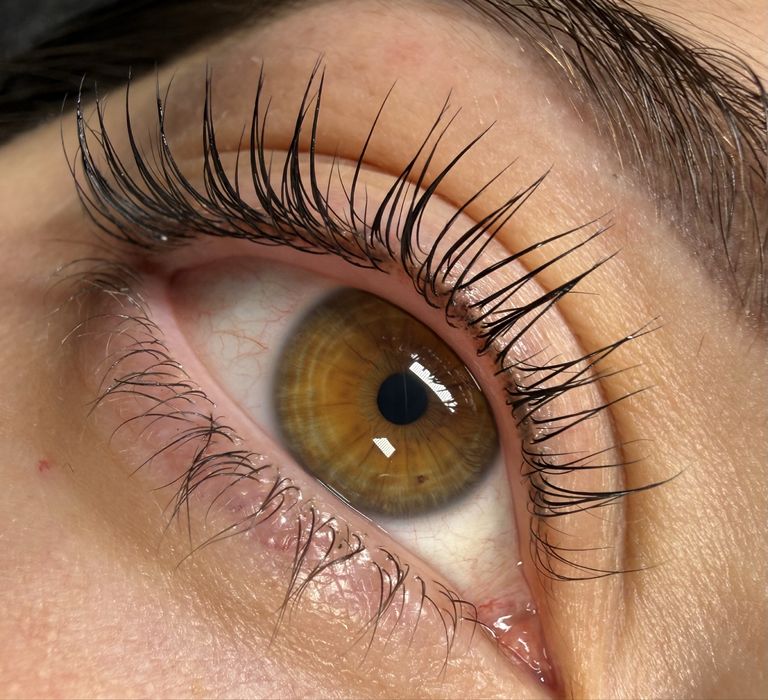 Ламінуваня вій , брів