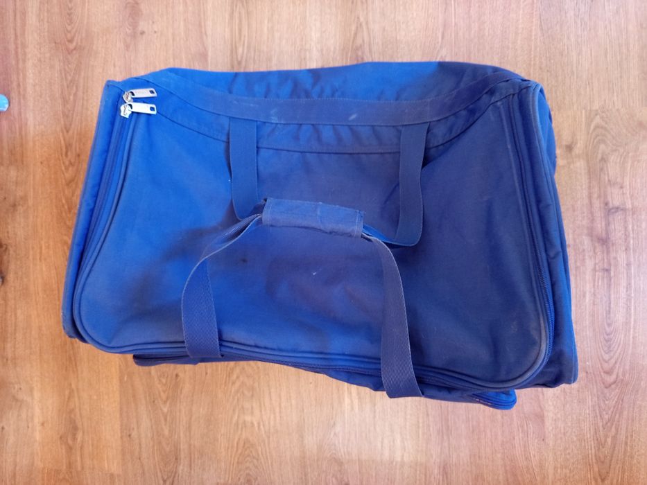 Сумки валізи на колесах