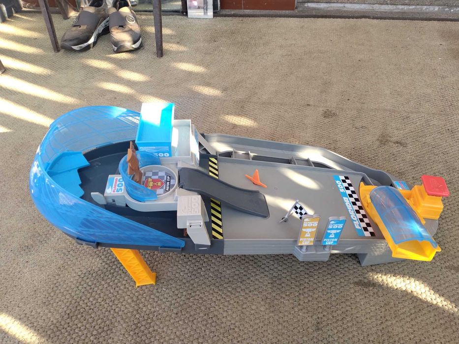 Pista de carros para criança