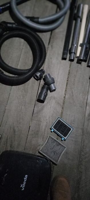 Терміново,Пилососні шланги, труби, щітки