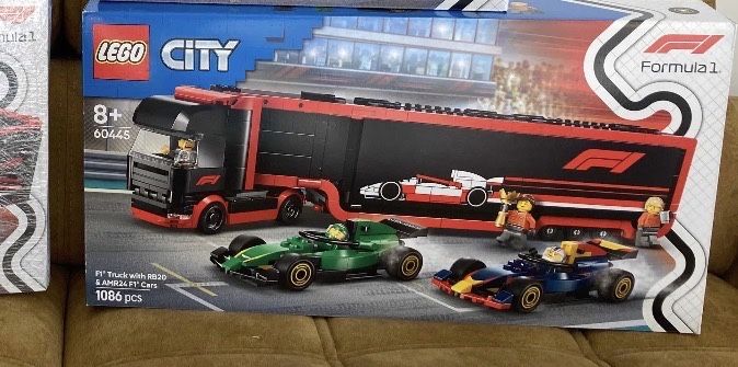 Lego F1 Camiao Novo