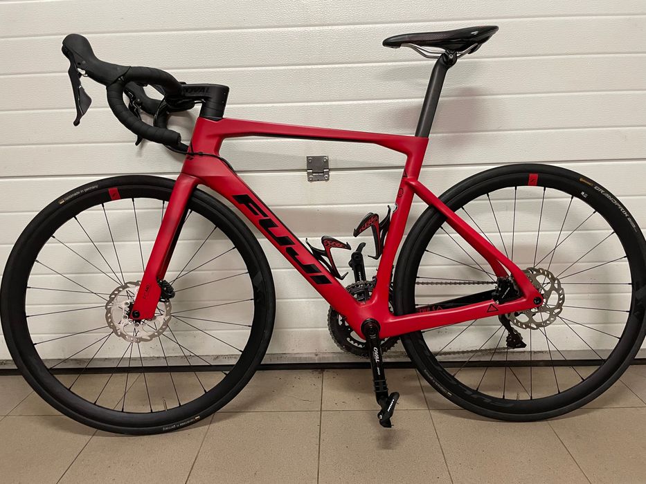 Fuji Transonic 2.5 DISC 2020 Szosa Karbon Aero 54 na Fulcrum DB 4