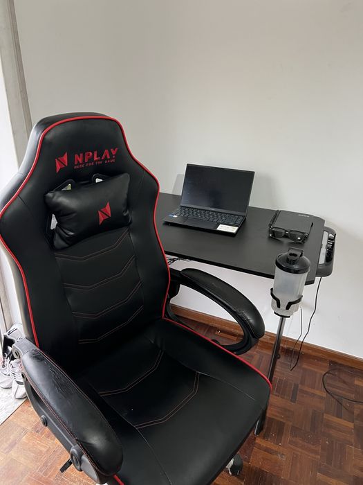 Mesa e Cadeira Gamer