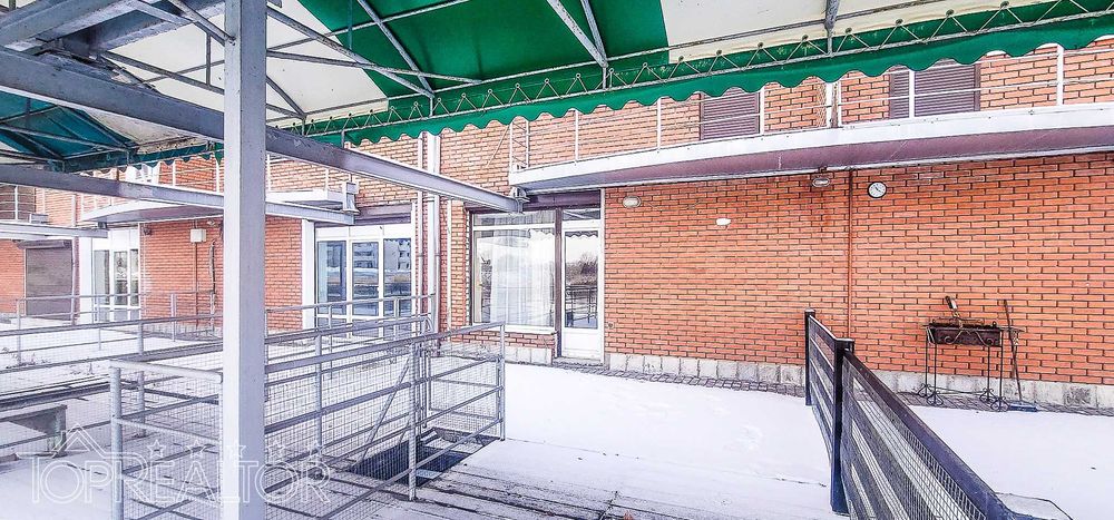 У продажі затишний таунхаус з виходом на Журавлівське водосховище!