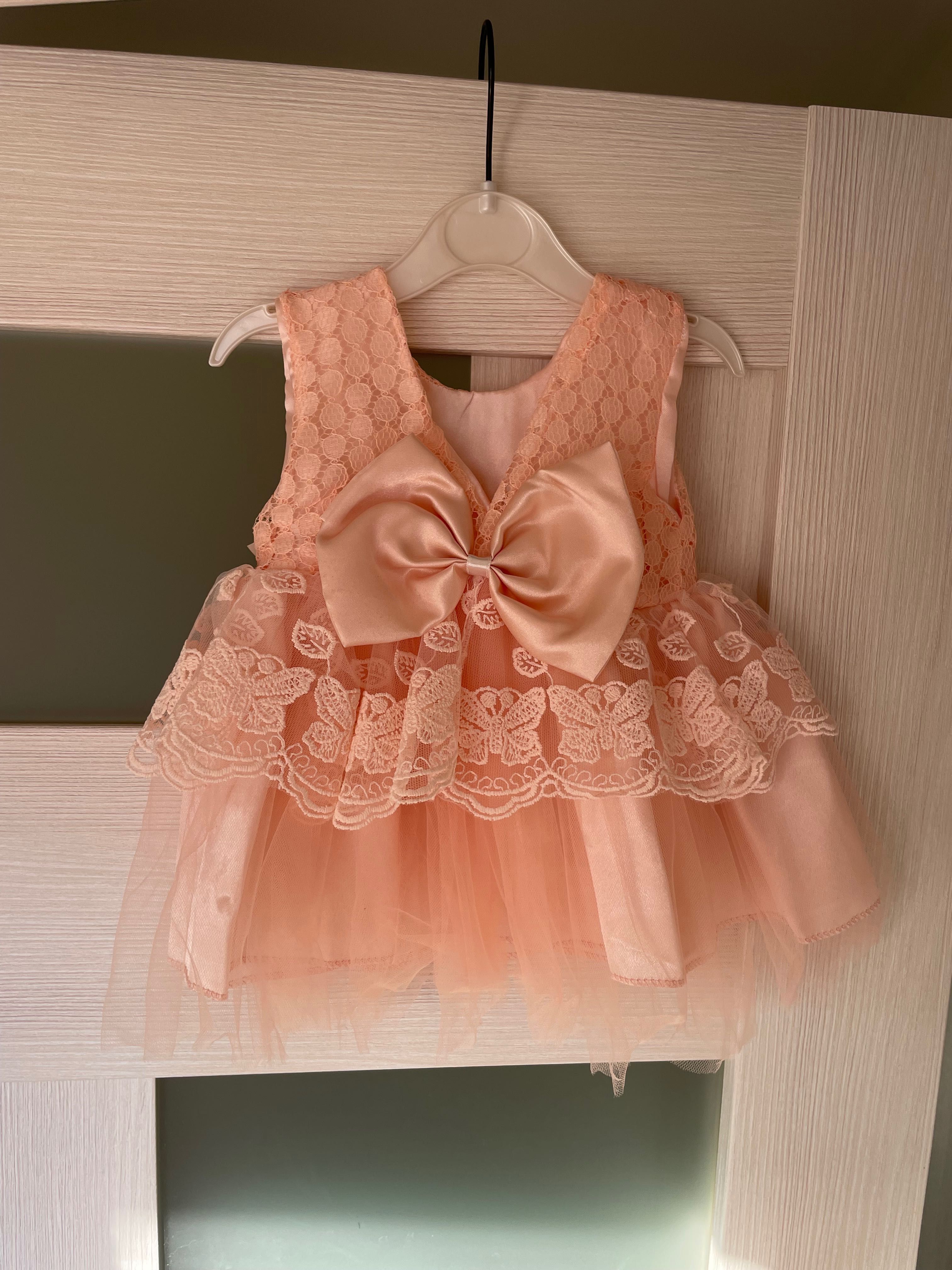 Сукня для новонароджених