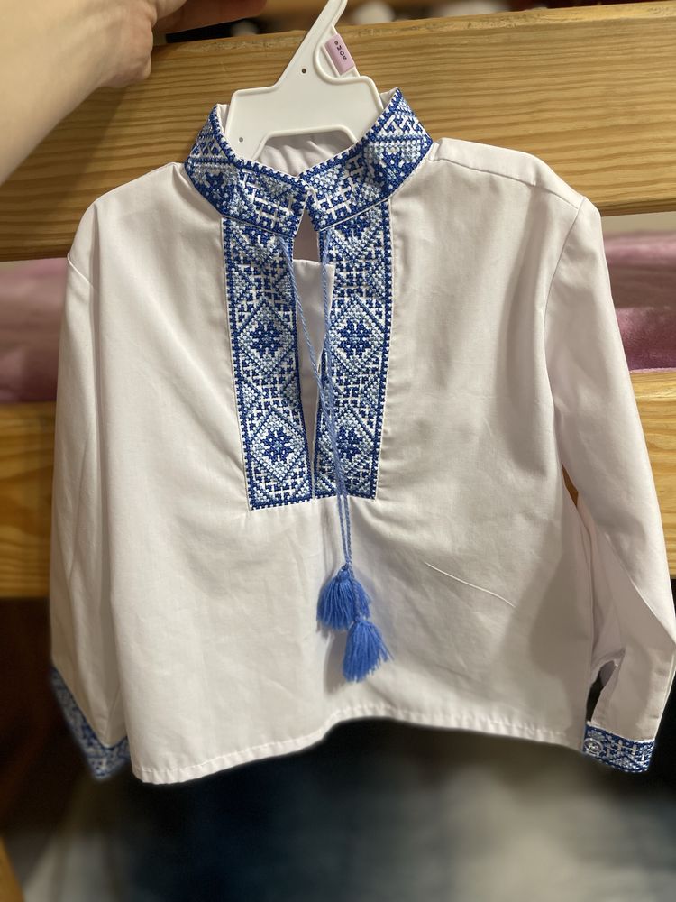 Дитяча вишиванка
