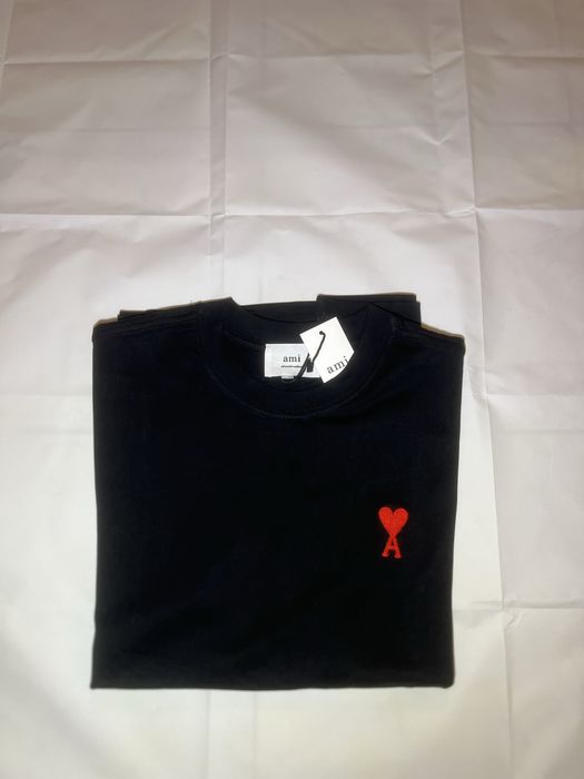 AMI T-Shirt Nova com etiqueta