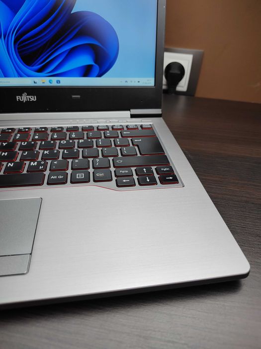 ULTRABOOK | LifeBook U745 | i5 | 12GB RAM | 256SSD | 4G LTE | Win11