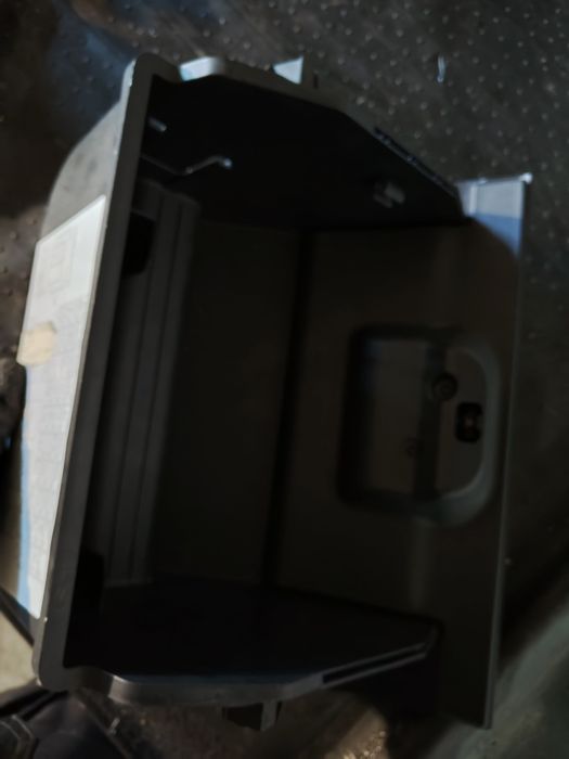 Schowek ford Fiesta mk6