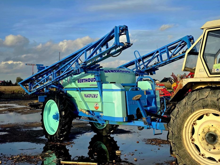 Opryskiwacz Ciągany Berthoud Major Racer 2500l 21m/18m/15m ORGINAŁ!!