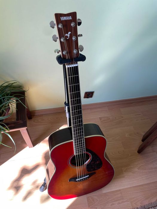 Gitara akustyczna Yamaha 830