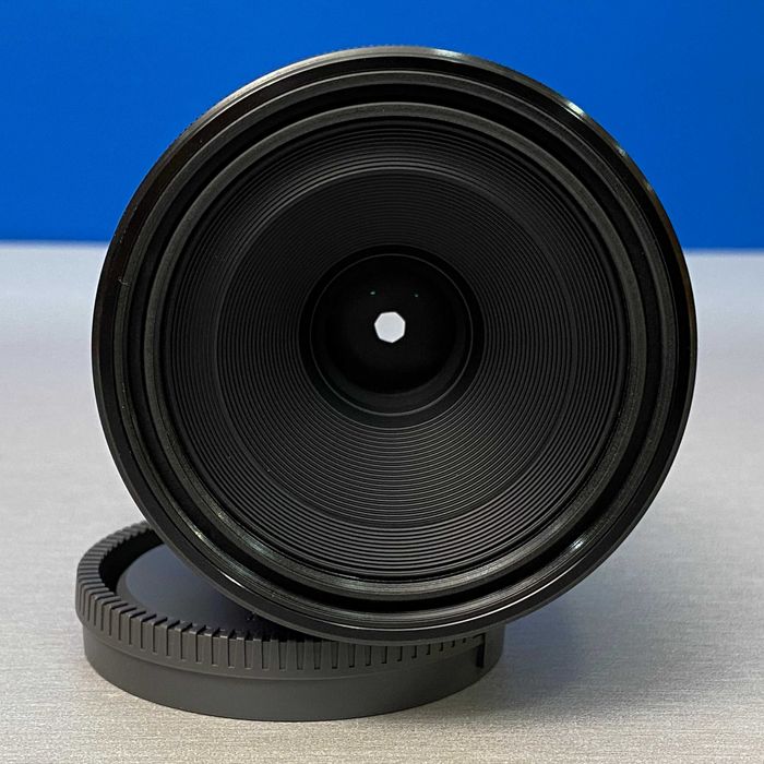 Sony FE 50mm f/2.8 Macro