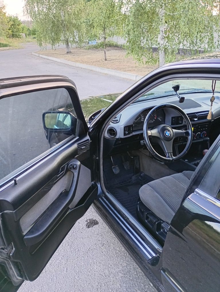 БМВ е34  Bmw e34