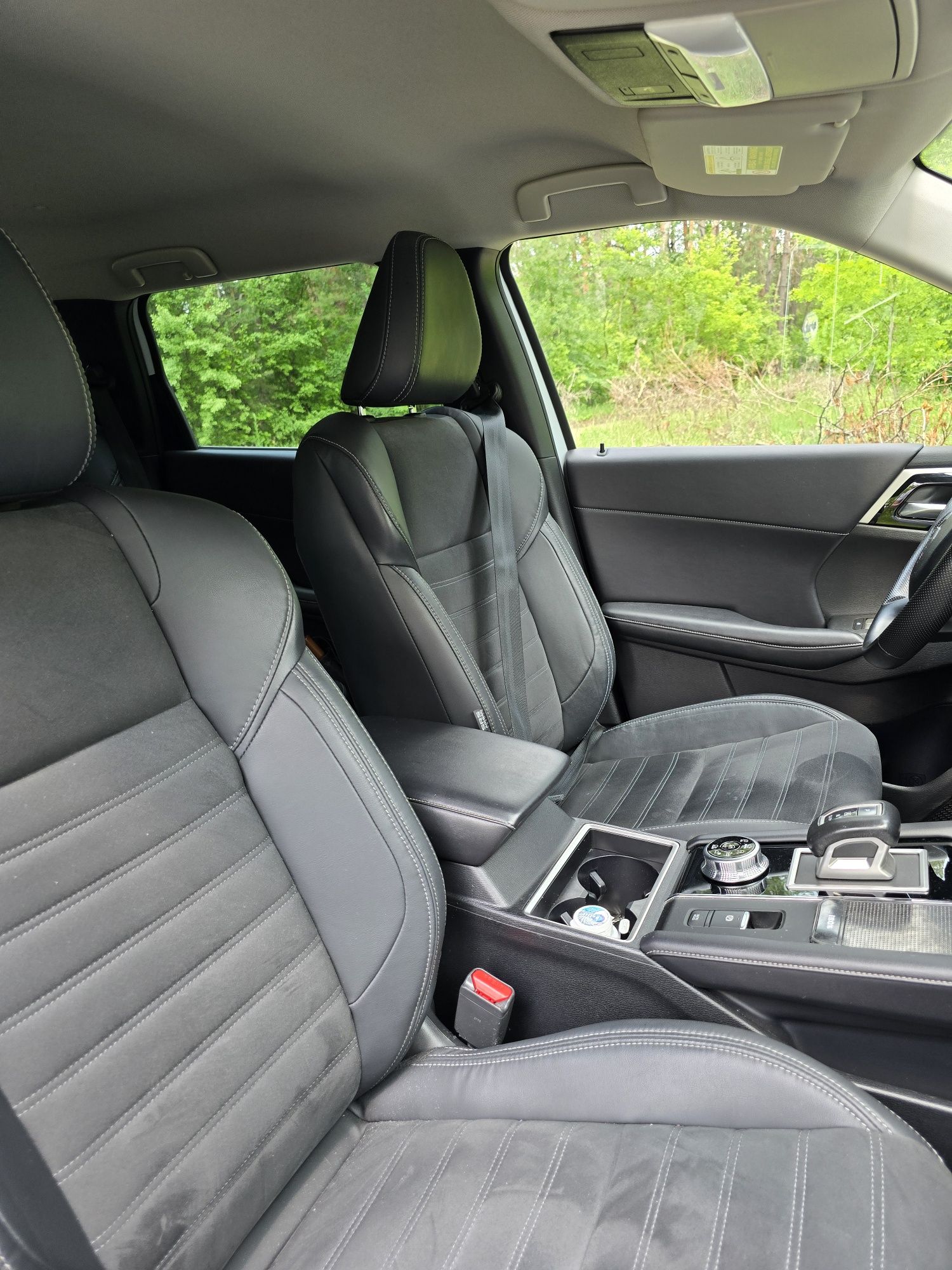Продаю Mitsubishi Outlander MiVEC CVT(184к.с.) S-AWC рік випуску 2022