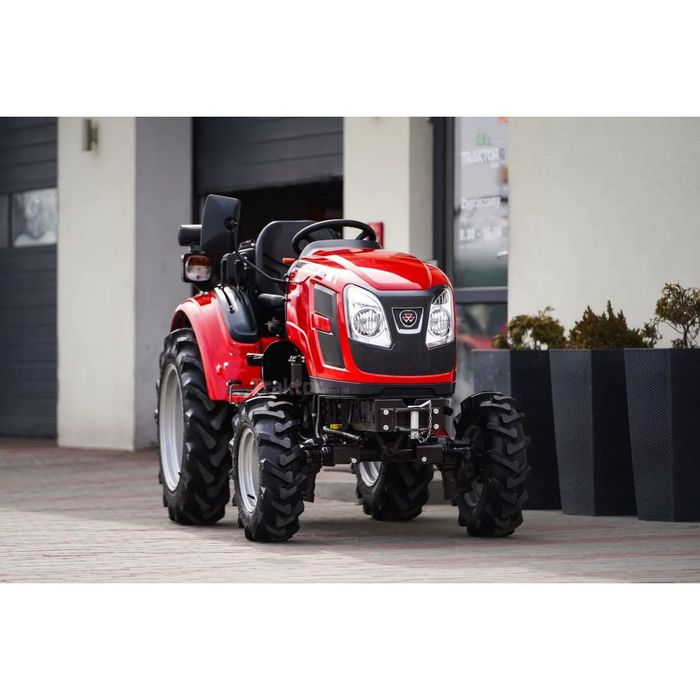 Massey Ferguson MF6028  Kompaktowy ciągnik do Twojego gospodarstwa (nie Kubota)