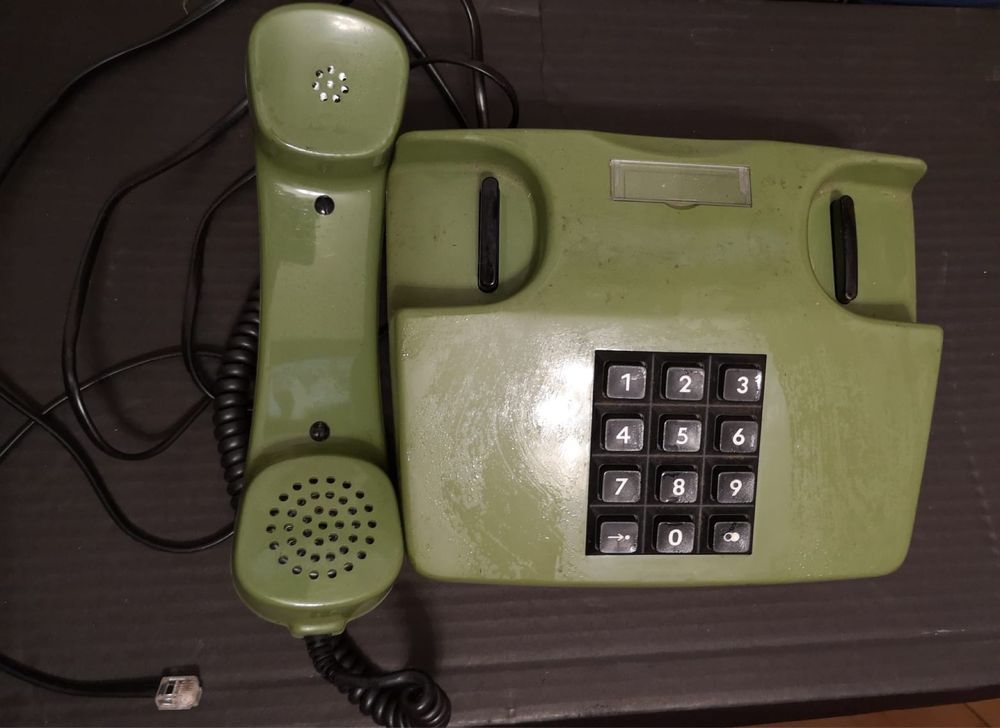 Telefon stacjonarny zielony