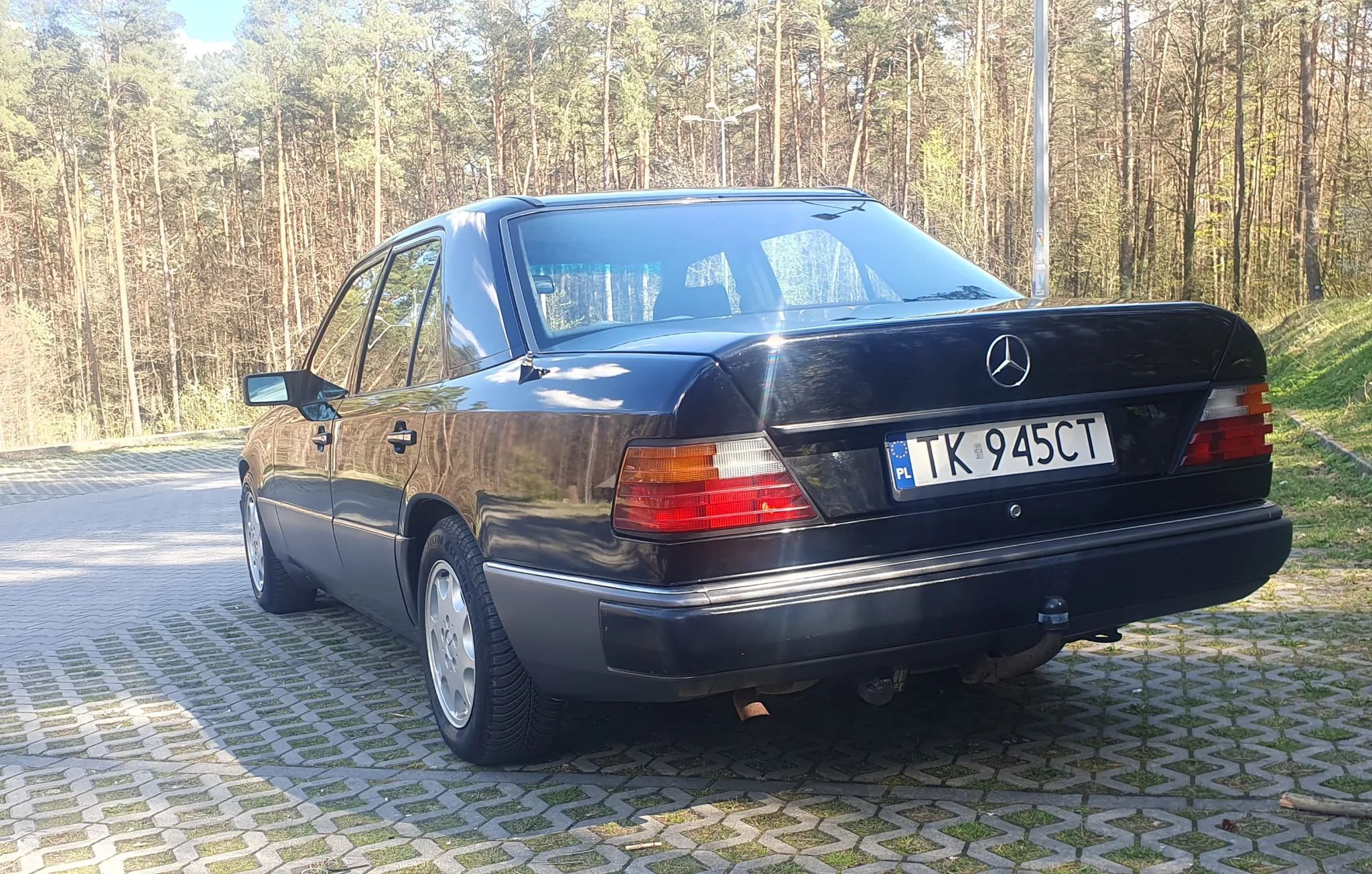 Mercedes-Benz W124 (1984-1993) 2.3 B AUTOMAT Zadbany Zarejestrowany