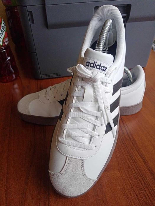 Adidas oryginalne snackersy 42