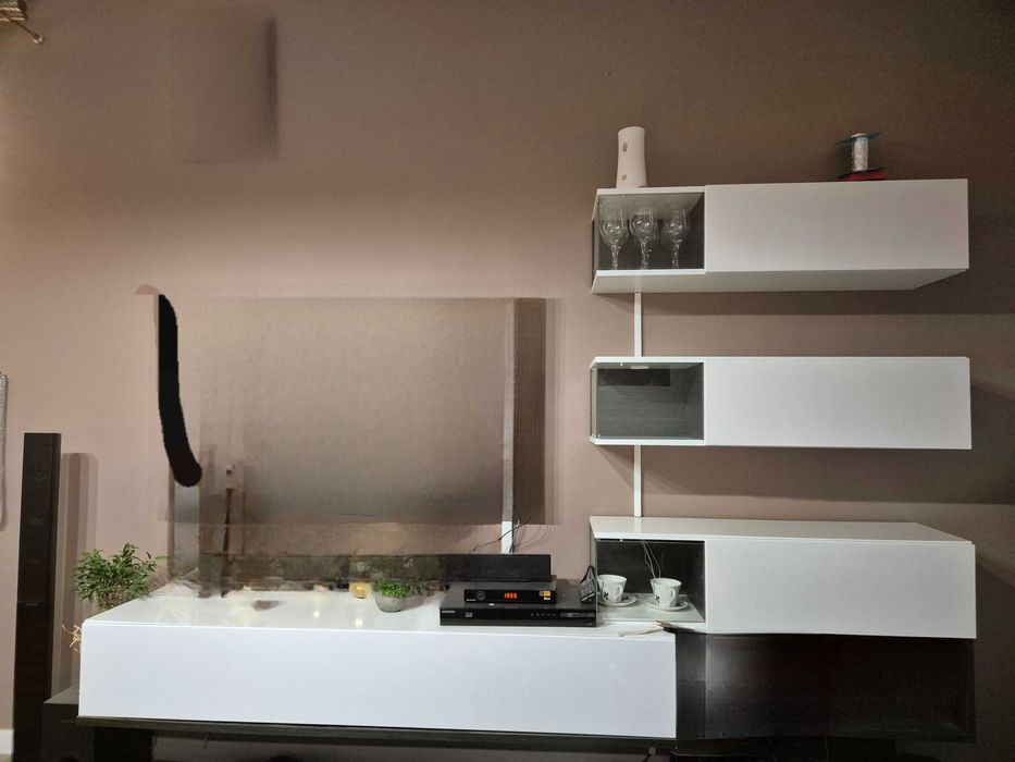 Meblościanka wisząca