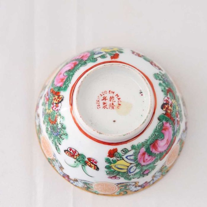 Taça de arroz oriental policromada