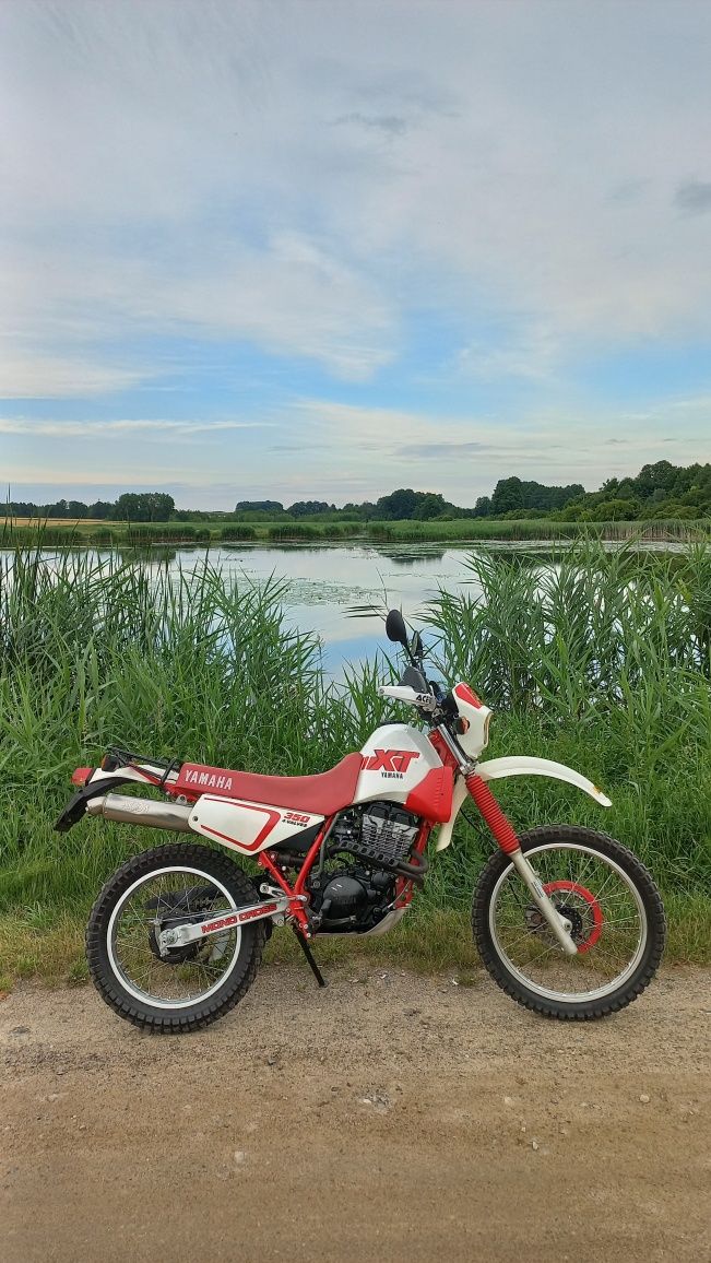 Yamaha XT 350 vintage enduro