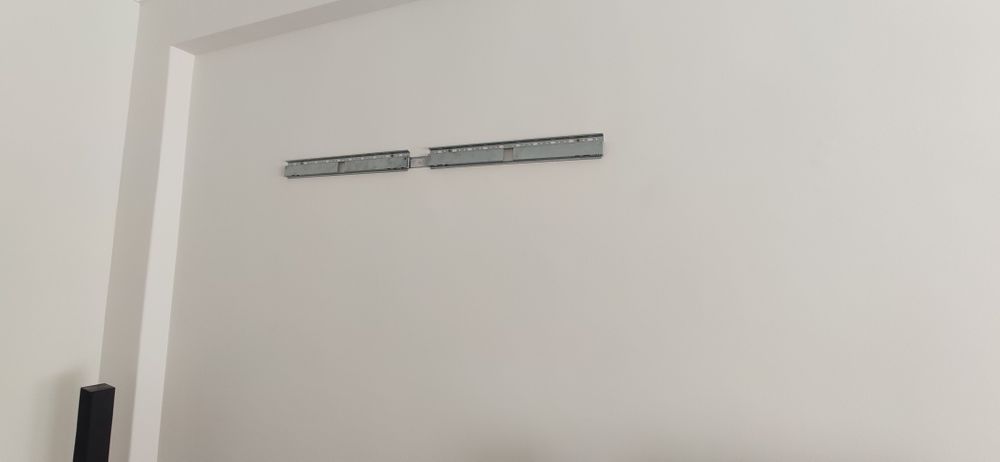 Móvel TV IKEA Besta com suporte de TV e estante suspensa Castanho