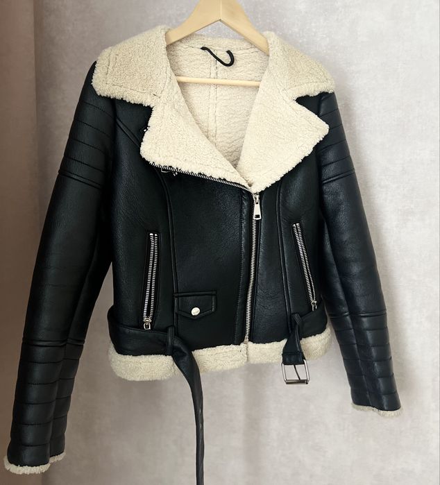 Женская дублёнка Lili Furs из натуральной овчины