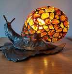 Lampa ślimak z bursztynu