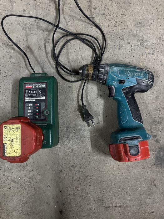 Шуруповерт Makita 6271