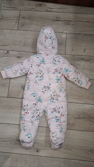 Зимовий комбінезон на дівчинку 6-9 місяців