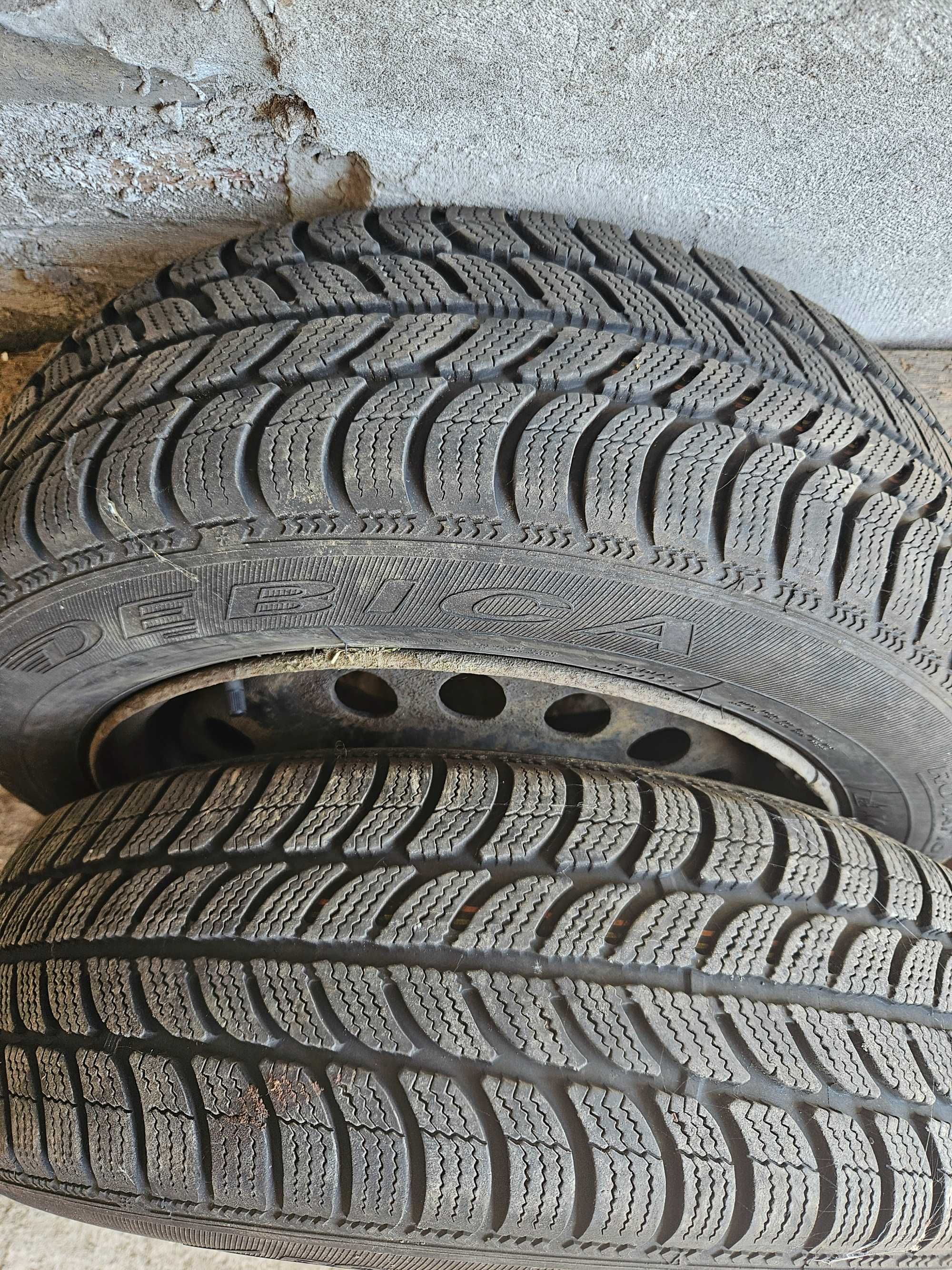 Koła zimowe Dębica Frigo 175/65R15 4szt + 1szt opona Kormoran