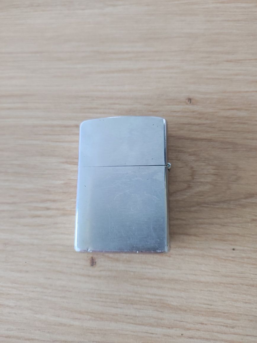 Zapalniczka vintage ZIPPO 2004 r.