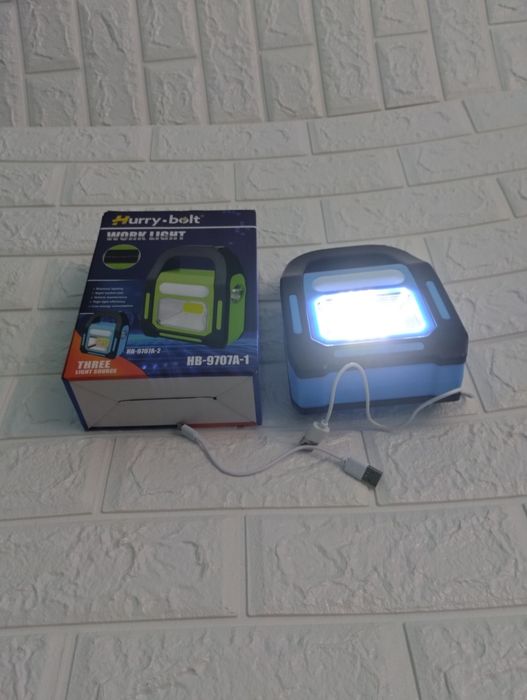 Лампа-фонарь с аккумулятором + павербанк.