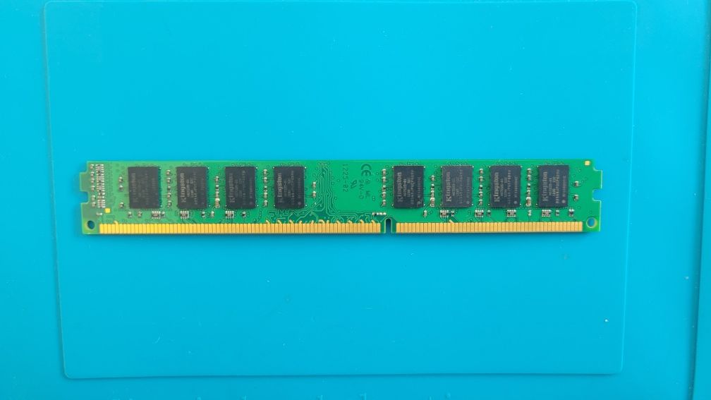 Memória RAM Kingston 4GB DDR3 15V