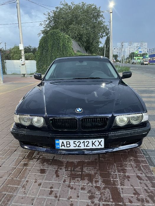 BMW e38 735i 1999 жива по техніці