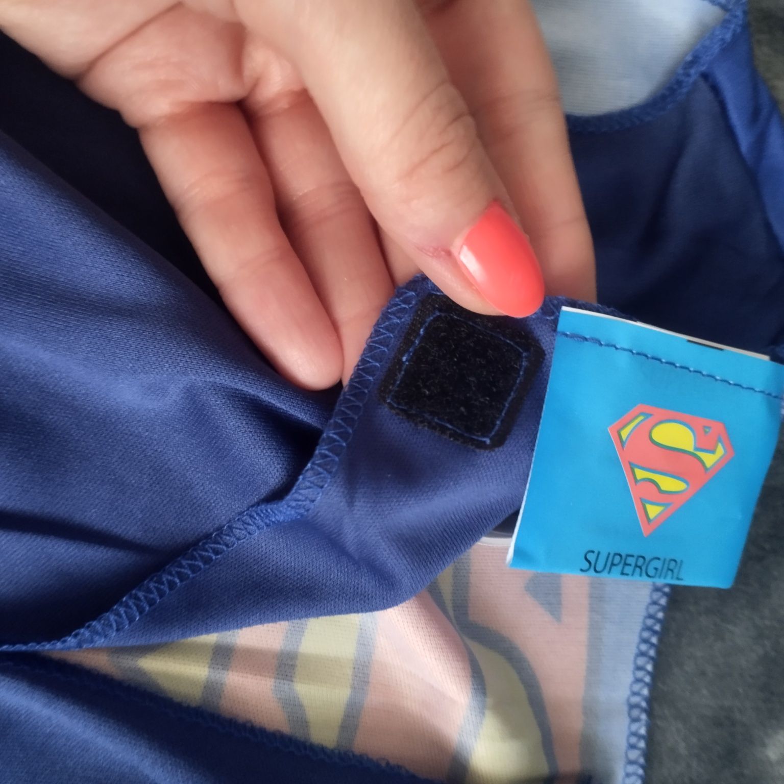 Supergirl koszulka , przebranie rozm 104-116