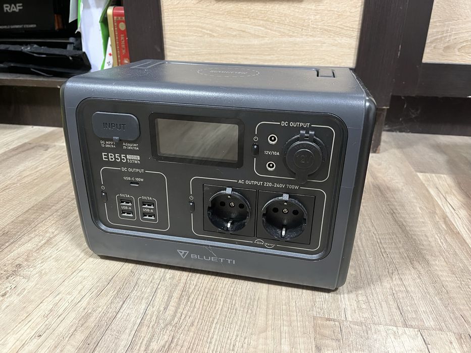 Портативна зарядна станція Bluetti PowerOak EB55 700W 150000mAh