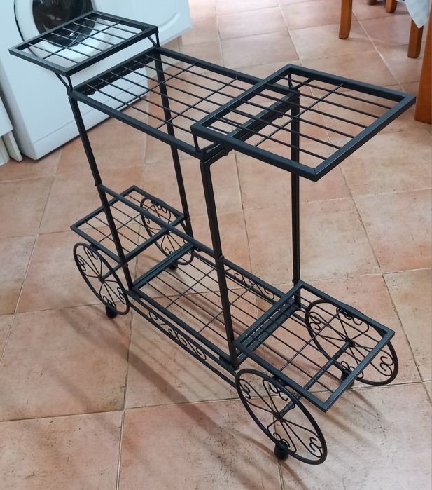 PEÇA DECORATIVA NOVA.CARRINHO PARA PLANTAS.Sala,Quarto,Cozinha,Varanda