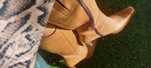 Botas em Pele  cano e salto Alto tamanho 37