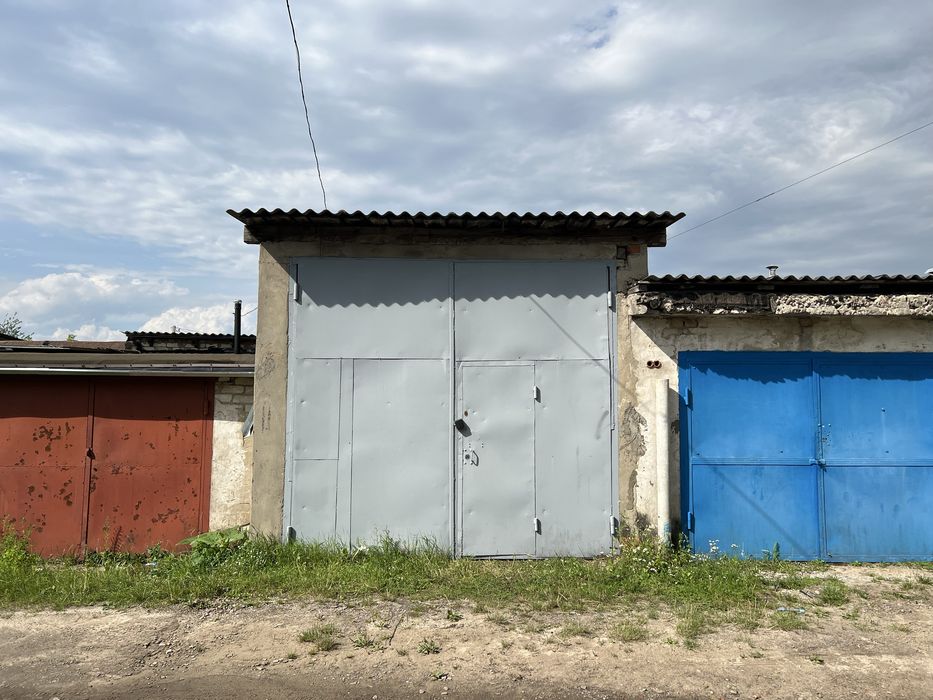 Здам в оренду або продам гаражне приміщення на 2 авто