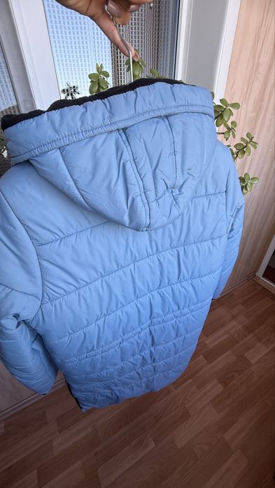 Продам пуховик на мальчика 152-158 рост
