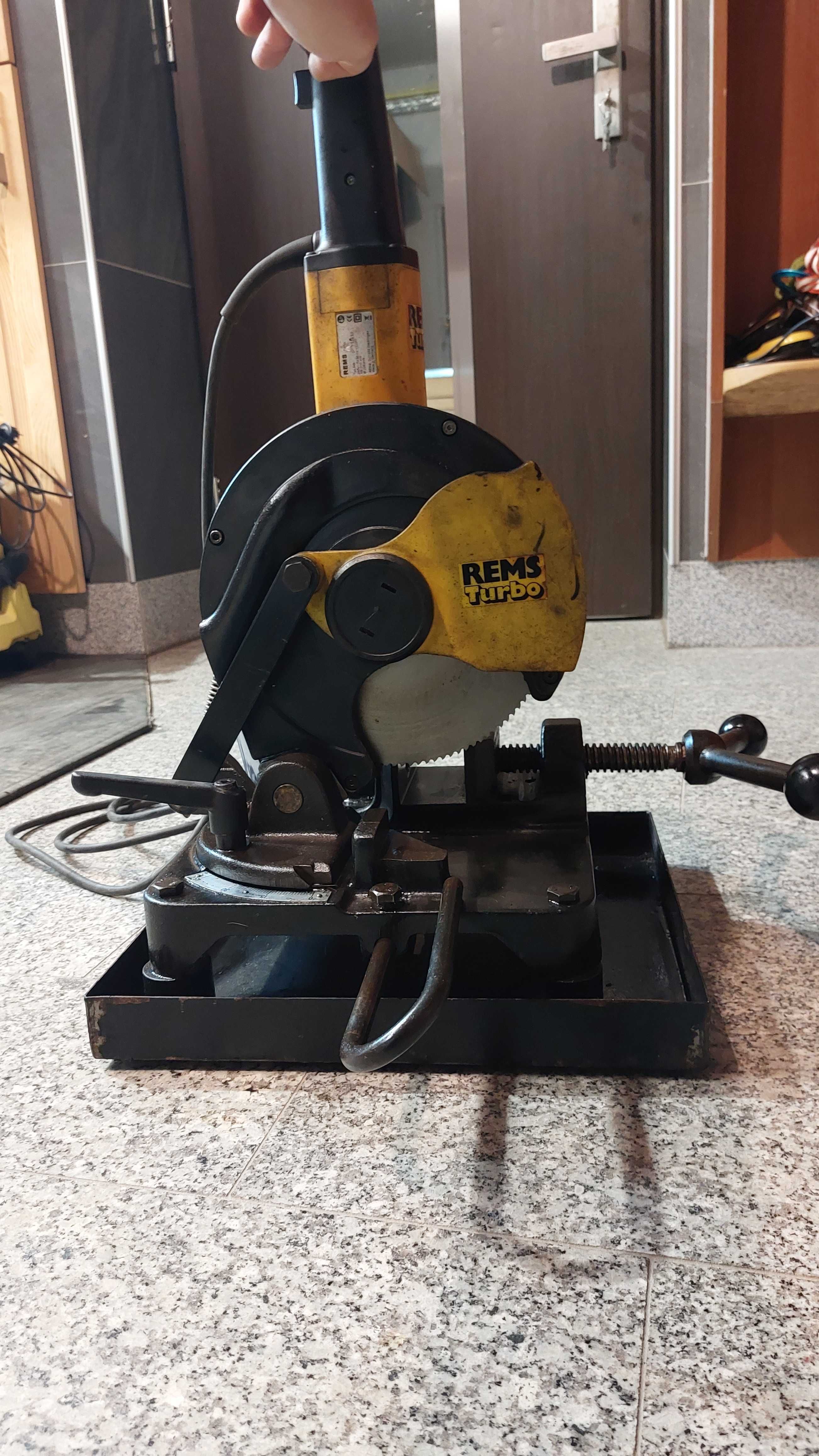 REMS Turbo K
Uniwersalna piła tarczowa